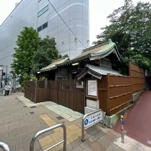 池袋四面塔稲荷大明神(東京都)