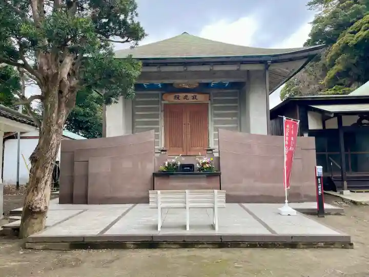 龍口寺の{uncategorized: "未分類", other: "その他", undefined: "問題あり", building: "その他建物", grave: "お墓", sacred_gate: "鳥居", guardian: "狛犬", statue: "像", buddha: "仏像", history: "歴史", nature: "自然", garden: "庭園", animal: "動物", pagoda: "塔", temizu: "手水舎", mountain_gate: "山門・神門", sanctuary: "本殿・本堂", subordinate: "末社・摂社", art: "芸術", scenery: "景色", jizo: "地蔵", ema: "絵馬", goshuin: "御朱印", omikuji: "おみくじ", items: "授与品その他", amulet: "お守り", goshuincho: "御朱印帳", eats: "食事", festival: "お祭り", votive_dance: "神楽", shichigosan: "七五三参", wedding: "結婚式", experience: "体験その他", initially: "初詣", around: "周辺", anti_infection: "感染症対策"}