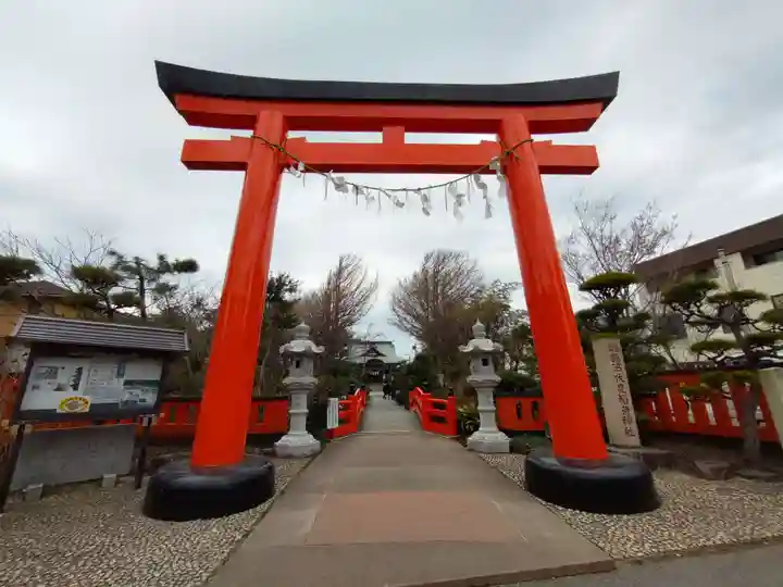 鵠沼伏見稲荷神社の鳥居