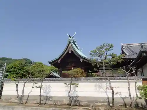 湯神社の本殿