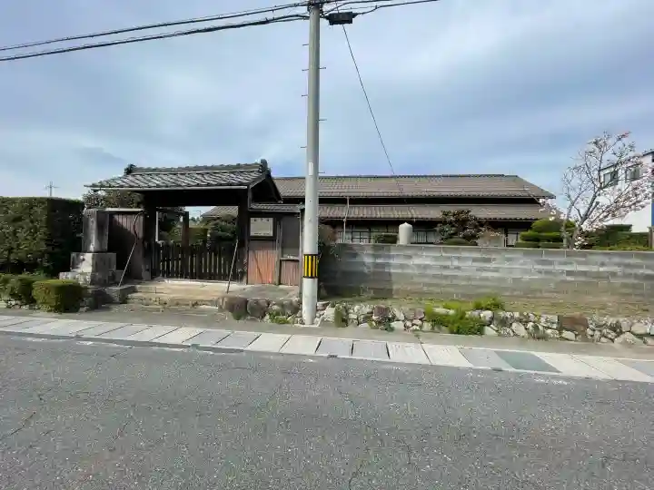 経王寺の{uncategorized: "未分類", other: "その他", undefined: "問題あり", building: "その他建物", grave: "お墓", sacred_gate: "鳥居", guardian: "狛犬", statue: "像", buddha: "仏像", history: "歴史", nature: "自然", garden: "庭園", animal: "動物", pagoda: "塔", temizu: "手水舎", mountain_gate: "山門・神門", sanctuary: "本殿・本堂", subordinate: "末社・摂社", art: "芸術", scenery: "景色", jizo: "地蔵", ema: "絵馬", goshuin: "御朱印", omikuji: "おみくじ", items: "授与品その他", amulet: "お守り", goshuincho: "御朱印帳", eats: "食事", festival: "お祭り", votive_dance: "神楽", shichigosan: "七五三参", wedding: "結婚式", experience: "体験その他", initially: "初詣", around: "周辺", anti_infection: "感染症対策"}