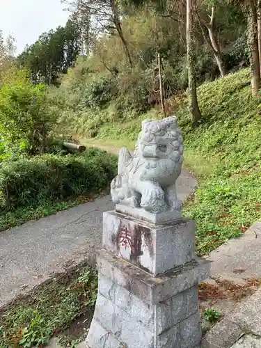 天御中主神社の狛犬