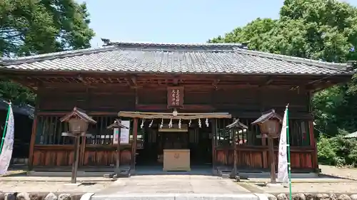 上之村神社の本殿