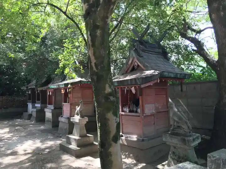 石園座多久虫玉神社の末社・摂社