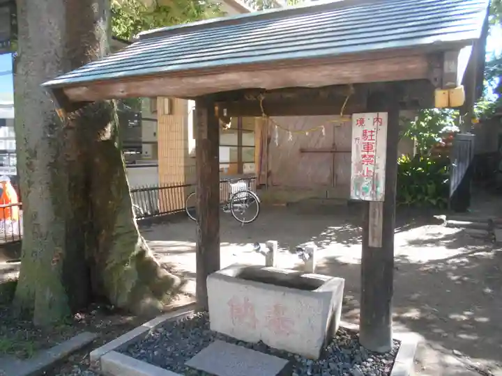 亀岡八幡宮(亀岡八幡神社)の手水舎