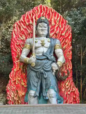 城戸ノ滝不動堂の{uncategorized: "未分類", other: "その他", undefined: "問題あり", building: "その他建物", grave: "お墓", sacred_gate: "鳥居", guardian: "狛犬", statue: "像", buddha: "仏像", history: "歴史", nature: "自然", garden: "庭園", animal: "動物", pagoda: "塔", temizu: "手水舎", mountain_gate: "山門・神門", sanctuary: "本殿・本堂", subordinate: "末社・摂社", art: "芸術", scenery: "景色", jizo: "地蔵", ema: "絵馬", goshuin: "御朱印", omikuji: "おみくじ", items: "授与品その他", amulet: "お守り", goshuincho: "御朱印帳", eats: "食事", festival: "お祭り", votive_dance: "神楽", shichigosan: "七五三参", wedding: "結婚式", experience: "体験その他", initially: "初詣", around: "周辺", anti_infection: "感染症対策"}