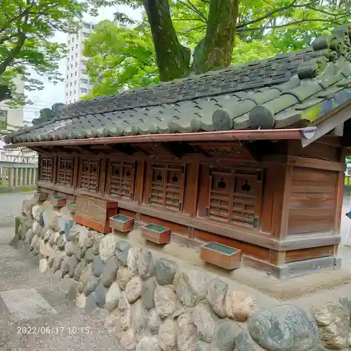 高城神社の末社