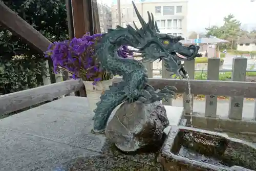 出町妙音堂の手水舎