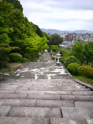 松山東照宮の{uncategorized: "未分類", other: "その他", undefined: "問題あり", building: "その他建物", grave: "お墓", sacred_gate: "鳥居", guardian: "狛犬", statue: "像", buddha: "仏像", history: "歴史", nature: "自然", garden: "庭園", animal: "動物", pagoda: "塔", temizu: "手水舎", mountain_gate: "山門・神門", sanctuary: "本殿・本堂", subordinate: "末社・摂社", art: "芸術", scenery: "景色", jizo: "地蔵", ema: "絵馬", goshuin: "御朱印", omikuji: "おみくじ", items: "授与品その他", amulet: "お守り", goshuincho: "御朱印帳", eats: "食事", festival: "お祭り", votive_dance: "神楽", shichigosan: "七五三参", wedding: "結婚式", experience: "体験その他", initially: "初詣", around: "周辺", anti_infection: "感染症対策"}