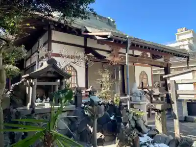 專念寺の{uncategorized: "未分類", other: "その他", undefined: "問題あり", building: "その他建物", grave: "お墓", sacred_gate: "鳥居", guardian: "狛犬", statue: "像", buddha: "仏像", history: "歴史", nature: "自然", garden: "庭園", animal: "動物", pagoda: "塔", temizu: "手水舎", mountain_gate: "山門・神門", sanctuary: "本殿・本堂", subordinate: "末社・摂社", art: "芸術", scenery: "景色", jizo: "地蔵", ema: "絵馬", goshuin: "御朱印", omikuji: "おみくじ", items: "授与品その他", amulet: "お守り", goshuincho: "御朱印帳", eats: "食事", festival: "お祭り", votive_dance: "神楽", shichigosan: "七五三参", wedding: "結婚式", experience: "体験その他", initially: "初詣", around: "周辺", anti_infection: "感染症対策"}