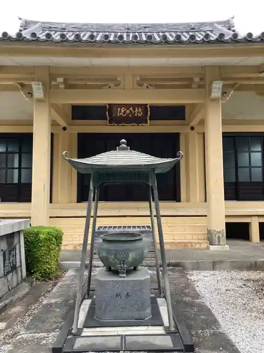 持明院の本殿・本堂