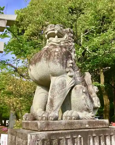 武田神社の狛犬