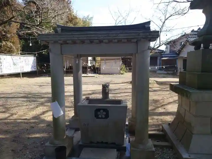 三嶋神社の手水舎