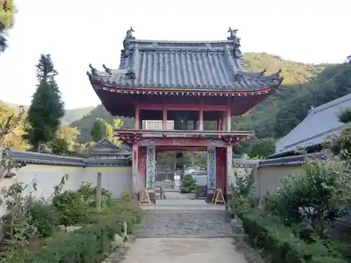 大日寺の山門