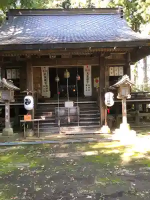 黒田原神社の本殿・本堂