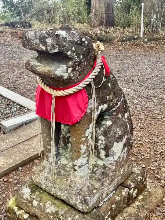熊野那智神社の{uncategorized: "未分類", other: "その他", undefined: "問題あり", building: "その他建物", grave: "お墓", sacred_gate: "鳥居", guardian: "狛犬", statue: "像", buddha: "仏像", history: "歴史", nature: "自然", garden: "庭園", animal: "動物", pagoda: "塔", temizu: "手水舎", mountain_gate: "山門・神門", sanctuary: "本殿・本堂", subordinate: "末社・摂社", art: "芸術", scenery: "景色", jizo: "地蔵", ema: "絵馬", goshuin: "御朱印", omikuji: "おみくじ", items: "授与品その他", amulet: "お守り", goshuincho: "御朱印帳", eats: "食事", festival: "お祭り", votive_dance: "神楽", shichigosan: "七五三参", wedding: "結婚式", experience: "体験その他", initially: "初詣", around: "周辺", anti_infection: "感染症対策"}