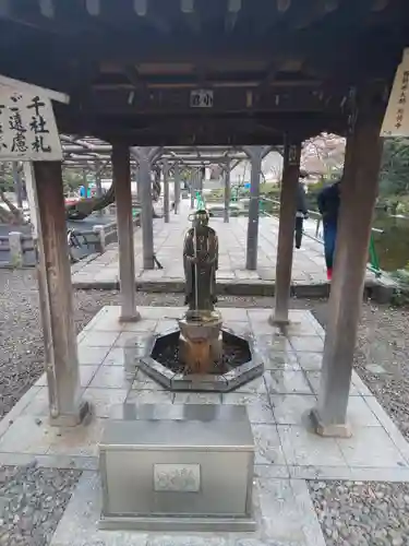 西新井大師総持寺の地蔵