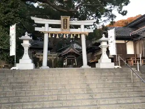 事任八幡宮の鳥居