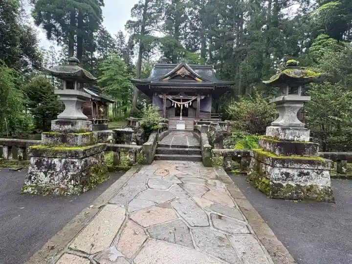 宇奈岐日女神社の{uncategorized: "未分類", other: "その他", undefined: "問題あり", building: "その他建物", grave: "お墓", sacred_gate: "鳥居", guardian: "狛犬", statue: "像", buddha: "仏像", history: "歴史", nature: "自然", garden: "庭園", animal: "動物", pagoda: "塔", temizu: "手水舎", mountain_gate: "山門・神門", sanctuary: "本殿・本堂", subordinate: "末社・摂社", art: "芸術", scenery: "景色", jizo: "地蔵", ema: "絵馬", goshuin: "御朱印", omikuji: "おみくじ", items: "授与品その他", amulet: "お守り", goshuincho: "御朱印帳", eats: "食事", festival: "お祭り", votive_dance: "神楽", shichigosan: "七五三参", wedding: "結婚式", experience: "体験その他", initially: "初詣", around: "周辺", anti_infection: "感染症対策"}