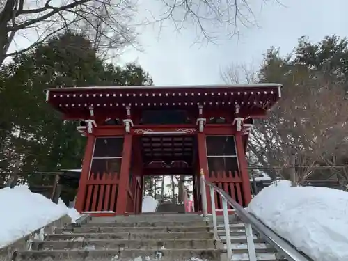 光泉寺の山門