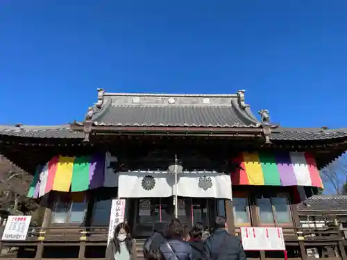 埼玉厄除け開運大師・龍泉寺（切り絵御朱印発祥の寺）の本殿