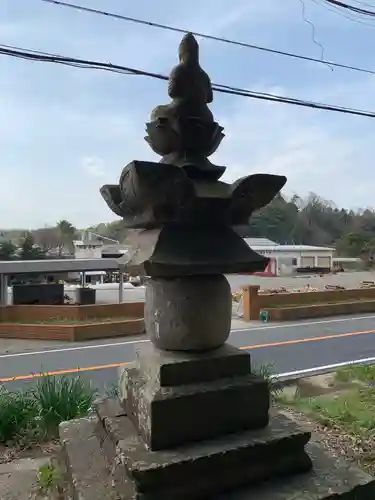 万願寺堂の塔