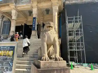 築地本願寺（本願寺築地別院）の{uncategorized: "未分類", other: "その他", undefined: "問題あり", building: "その他建物", grave: "お墓", sacred_gate: "鳥居", guardian: "狛犬", statue: "像", buddha: "仏像", history: "歴史", nature: "自然", garden: "庭園", animal: "動物", pagoda: "塔", temizu: "手水舎", mountain_gate: "山門・神門", sanctuary: "本殿・本堂", subordinate: "末社・摂社", art: "芸術", scenery: "景色", jizo: "地蔵", ema: "絵馬", goshuin: "御朱印", omikuji: "おみくじ", items: "授与品その他", amulet: "お守り", goshuincho: "御朱印帳", eats: "食事", festival: "お祭り", votive_dance: "神楽", shichigosan: "七五三参", wedding: "結婚式", experience: "体験その他", initially: "初詣", around: "周辺", anti_infection: "感染症対策"}