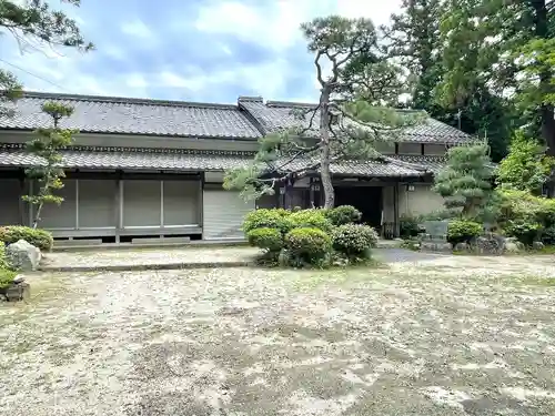 上葦穂神社の建物その他