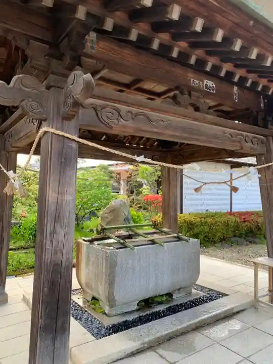 鳥谷崎神社の手水舎