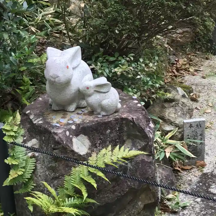 岡崎神社の狛犬