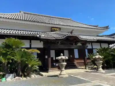 國前寺の{uncategorized: "未分類", other: "その他", undefined: "問題あり", building: "その他建物", grave: "お墓", sacred_gate: "鳥居", guardian: "狛犬", statue: "像", buddha: "仏像", history: "歴史", nature: "自然", garden: "庭園", animal: "動物", pagoda: "塔", temizu: "手水舎", mountain_gate: "山門・神門", sanctuary: "本殿・本堂", subordinate: "末社・摂社", art: "芸術", scenery: "景色", jizo: "地蔵", ema: "絵馬", goshuin: "御朱印", omikuji: "おみくじ", items: "授与品その他", amulet: "お守り", goshuincho: "御朱印帳", eats: "食事", festival: "お祭り", votive_dance: "神楽", shichigosan: "七五三参", wedding: "結婚式", experience: "体験その他", initially: "初詣", around: "周辺", anti_infection: "感染症対策"}