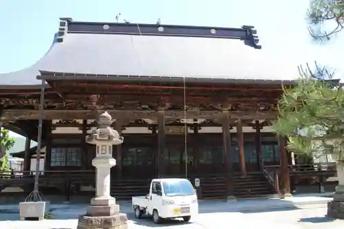 本光寺の本殿