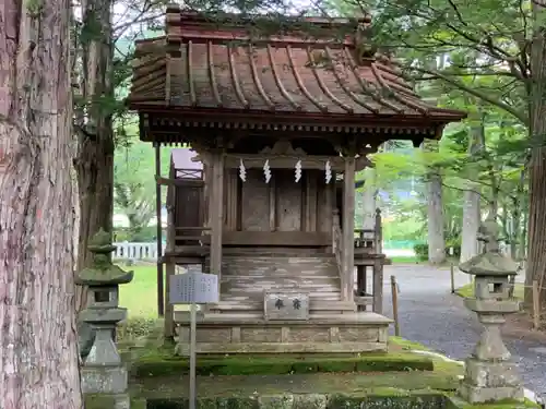 淺間神社（忍野八海）の末社・摂社