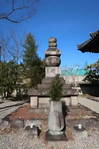 圓證寺の塔