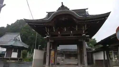 仏性寺の山門