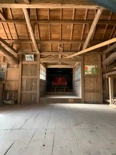 諏訪神社の本殿・本堂