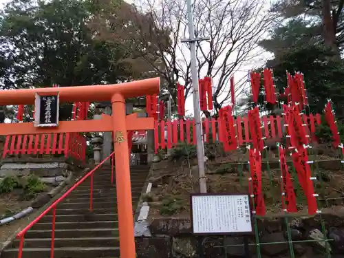 宇賀稲荷神社の鳥居