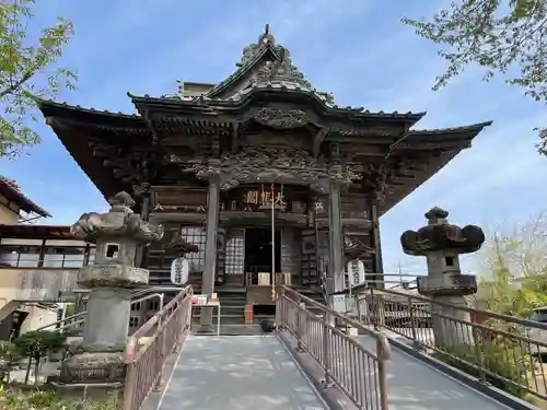 秩父札所十三番 慈眼寺の本殿・本堂