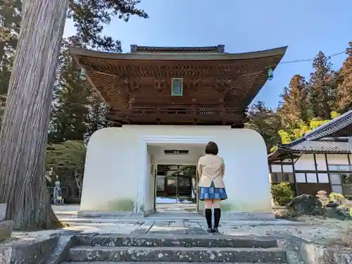 聖徳寺の山門