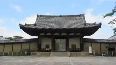 法隆寺の山門・神門