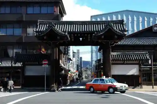 本願寺（西本願寺）の山門・神門