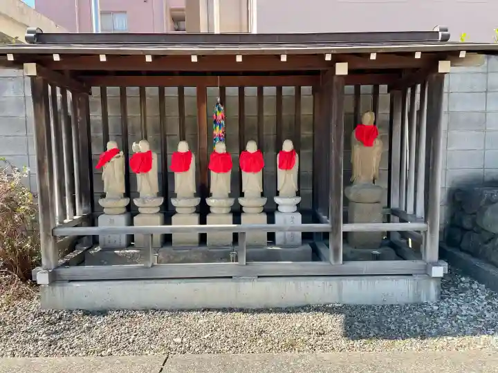 円福寺の{uncategorized: "未分類", other: "その他", undefined: "問題あり", building: "その他建物", grave: "お墓", sacred_gate: "鳥居", guardian: "狛犬", statue: "像", buddha: "仏像", history: "歴史", nature: "自然", garden: "庭園", animal: "動物", pagoda: "塔", temizu: "手水舎", mountain_gate: "山門・神門", sanctuary: "本殿・本堂", subordinate: "末社・摂社", art: "芸術", scenery: "景色", jizo: "地蔵", ema: "絵馬", goshuin: "御朱印", omikuji: "おみくじ", items: "授与品その他", amulet: "お守り", goshuincho: "御朱印帳", eats: "食事", festival: "お祭り", votive_dance: "神楽", shichigosan: "七五三参", wedding: "結婚式", experience: "体験その他", initially: "初詣", around: "周辺", anti_infection: "感染症対策"}