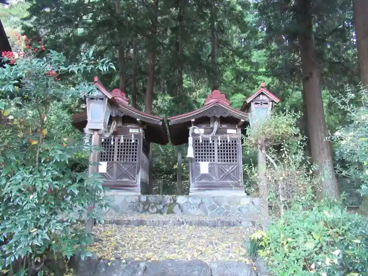 石神社の末社・摂社