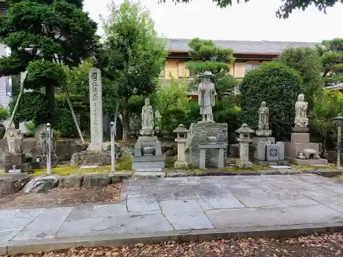 青海山　薬師寺の仏像