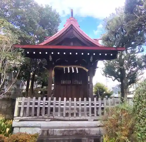 和泉貴船神社(和泉熊野神社境外末社)の{uncategorized: "未分類", other: "その他", undefined: "問題あり", building: "その他建物", grave: "お墓", sacred_gate: "鳥居", guardian: "狛犬", statue: "像", buddha: "仏像", history: "歴史", nature: "自然", garden: "庭園", animal: "動物", pagoda: "塔", temizu: "手水舎", mountain_gate: "山門・神門", sanctuary: "本殿・本堂", subordinate: "末社・摂社", art: "芸術", scenery: "景色", jizo: "地蔵", ema: "絵馬", goshuin: "御朱印", omikuji: "おみくじ", items: "授与品その他", amulet: "お守り", goshuincho: "御朱印帳", eats: "食事", festival: "お祭り", votive_dance: "神楽", shichigosan: "七五三参", wedding: "結婚式", experience: "体験その他", initially: "初詣", around: "周辺", anti_infection: "感染症対策"}