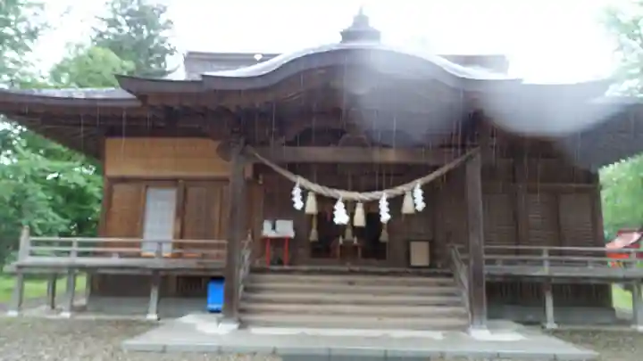 八幡秋田神社の本殿・本堂
