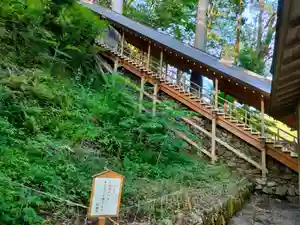 丹生川上神社（下社）の本殿・本堂