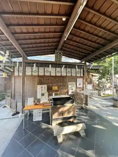 荒木神社の{uncategorized: "未分類", other: "その他", undefined: "問題あり", building: "その他建物", grave: "お墓", sacred_gate: "鳥居", guardian: "狛犬", statue: "像", buddha: "仏像", history: "歴史", nature: "自然", garden: "庭園", animal: "動物", pagoda: "塔", temizu: "手水舎", mountain_gate: "山門・神門", sanctuary: "本殿・本堂", subordinate: "末社・摂社", art: "芸術", scenery: "景色", jizo: "地蔵", ema: "絵馬", goshuin: "御朱印", omikuji: "おみくじ", items: "授与品その他", amulet: "お守り", goshuincho: "御朱印帳", eats: "食事", festival: "お祭り", votive_dance: "神楽", shichigosan: "七五三参", wedding: "結婚式", experience: "体験その他", initially: "初詣", around: "周辺", anti_infection: "感染症対策"}