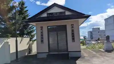 立泉寺の本殿・本堂