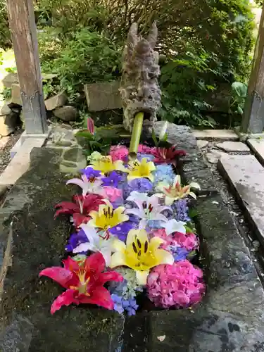 柳津虚空蔵尊 寳性院の手水舎